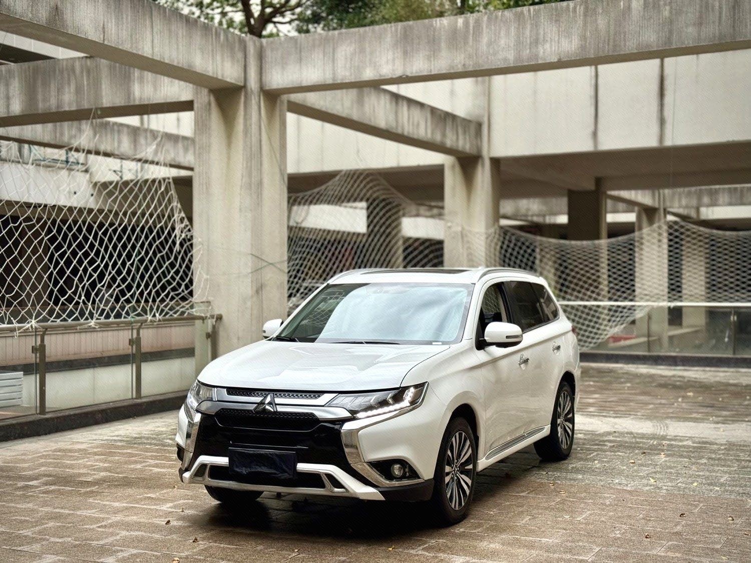 Mitsubishi 2021 Outlander 2.4 CVT 4WD 7-Seater
