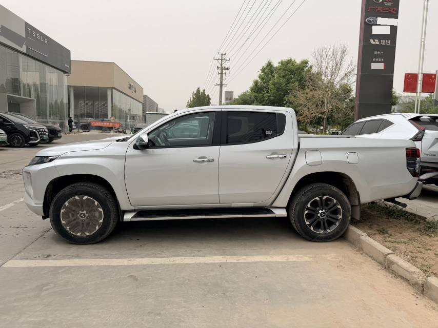 Mitsubishi L200 2018 L200 2.3T