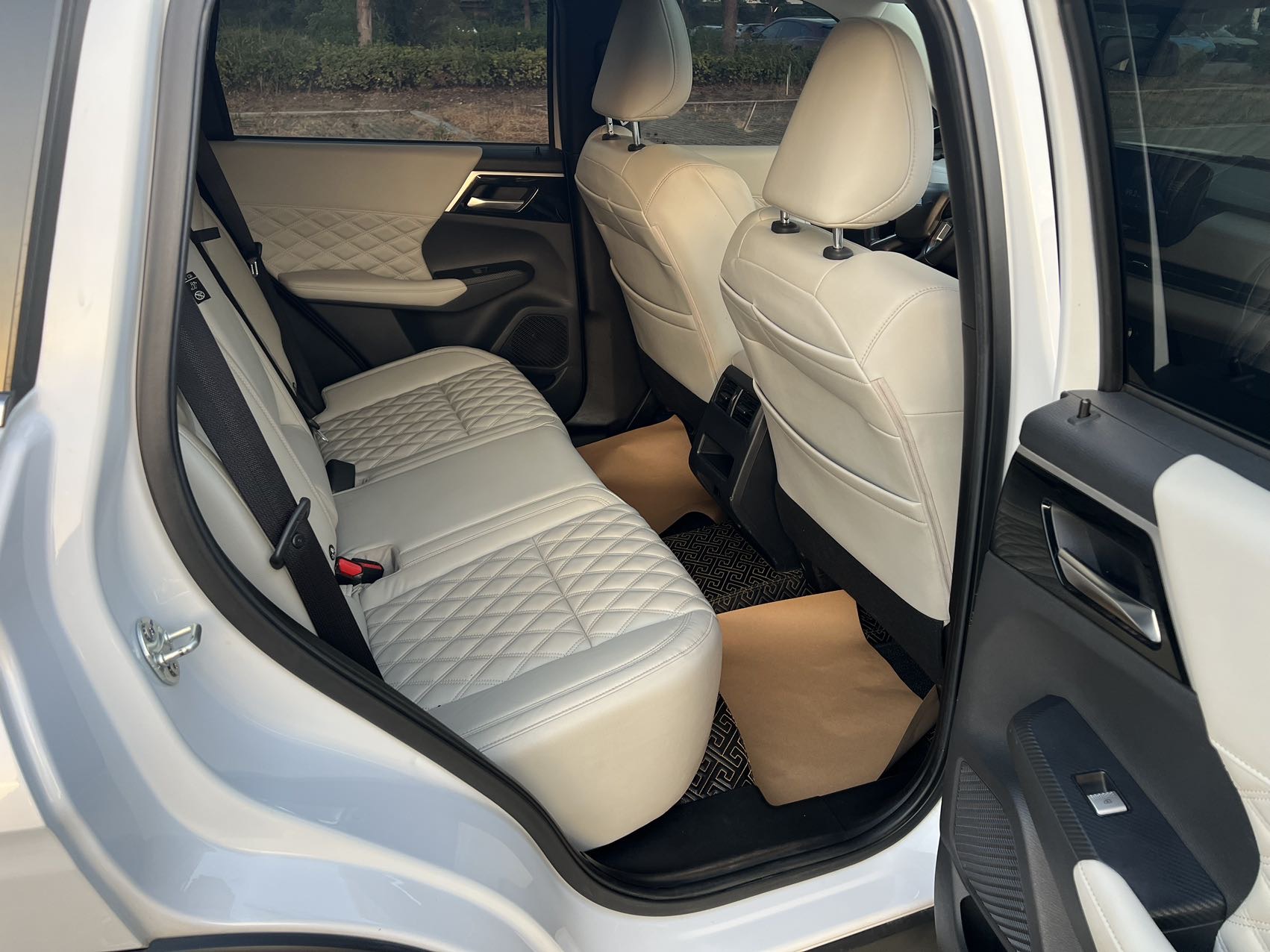 Mitsubishi Outlander 2023 48V 1.5T CVT AWD Premium 5-Seater