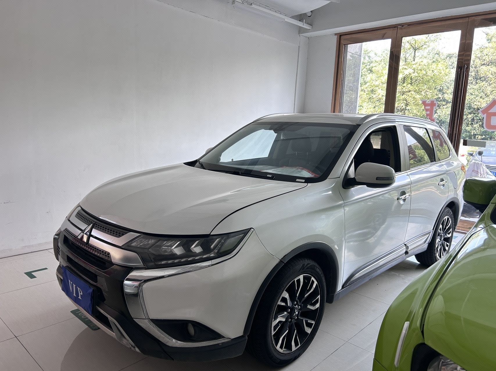 Mitsubishi Outlander 2019 2.4 CVT 4WD 5-Seater