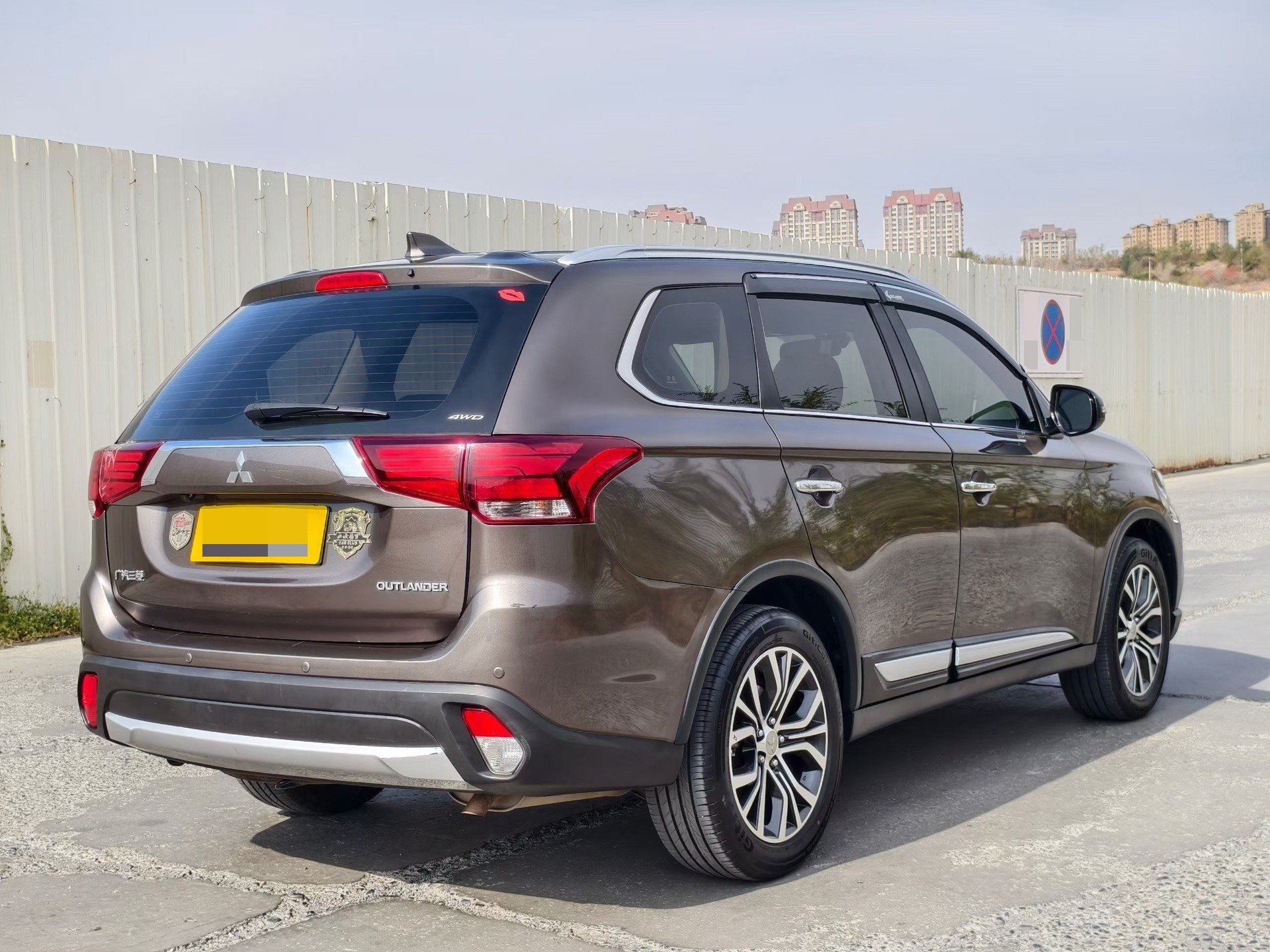 Mitsubishi Outlander 2018 2.4 CVT AWD Luxury 7-Seater