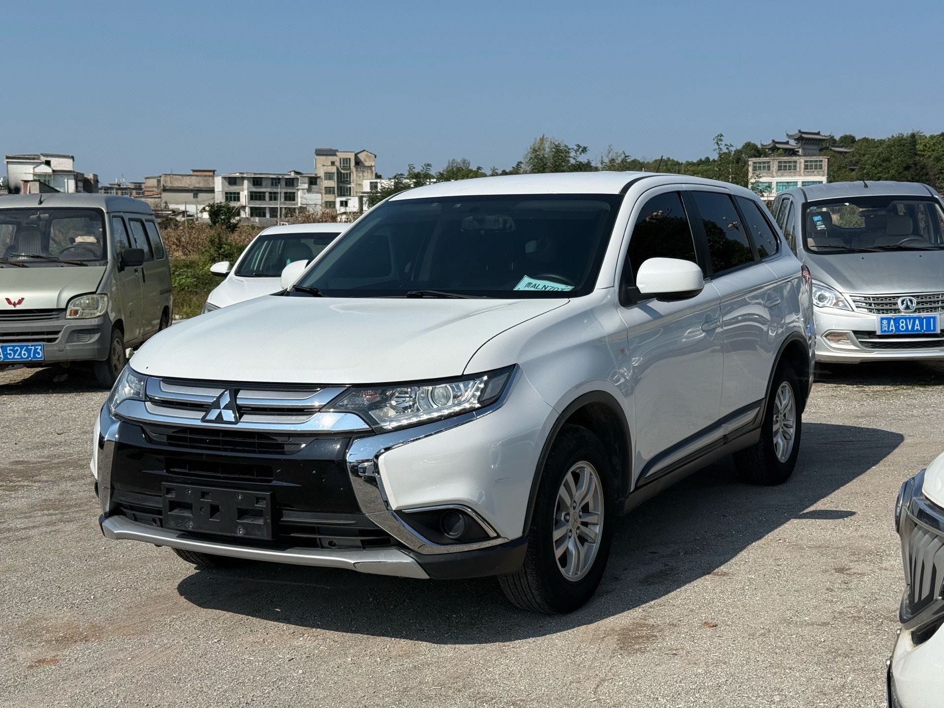 Mitsubishi Outlander 2017 2.0 CVT 2WD Glory 5-Seater