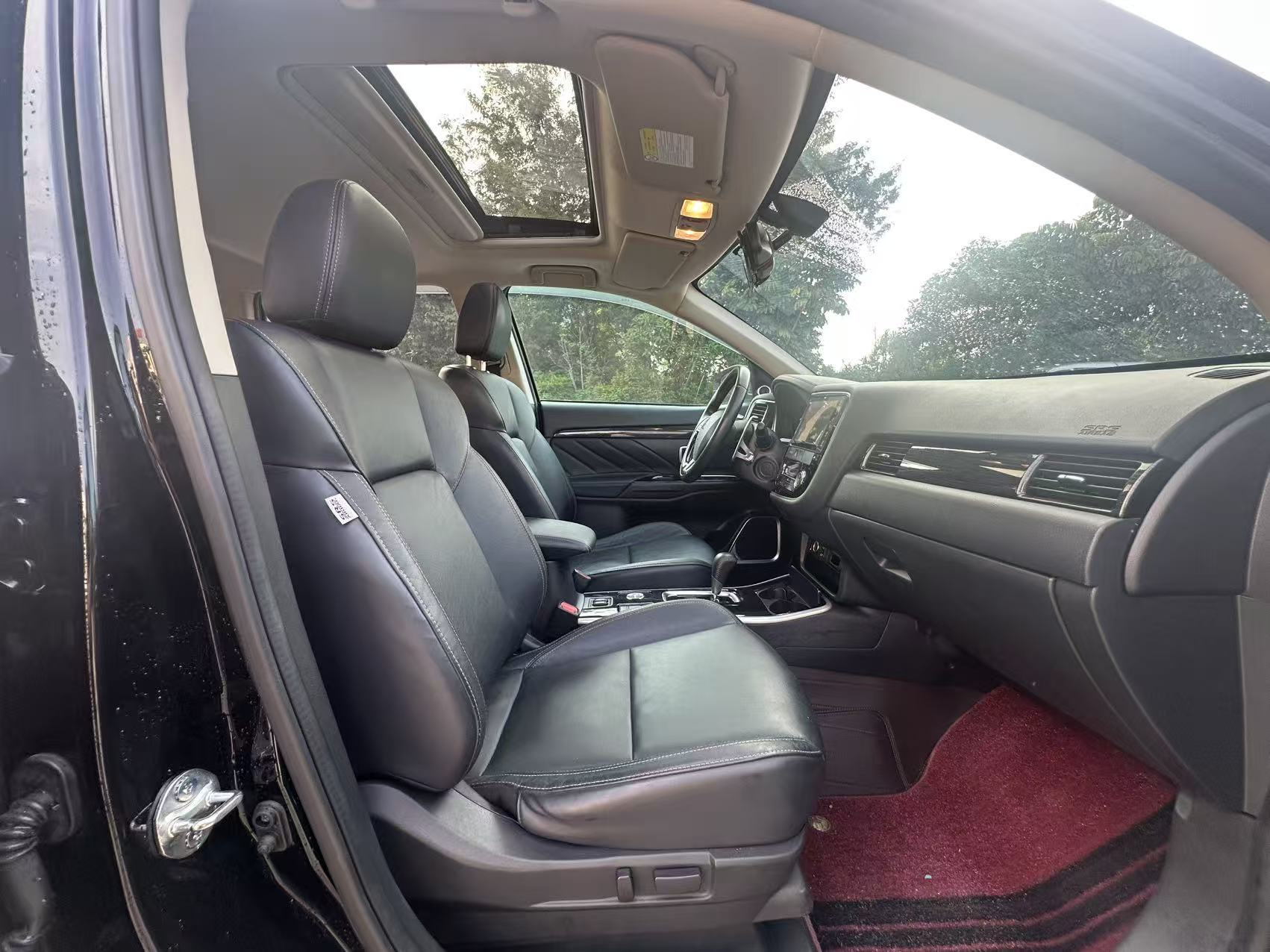 Mitsubishi Outlander 2019 2.4 CVT 4WD 7-Seater