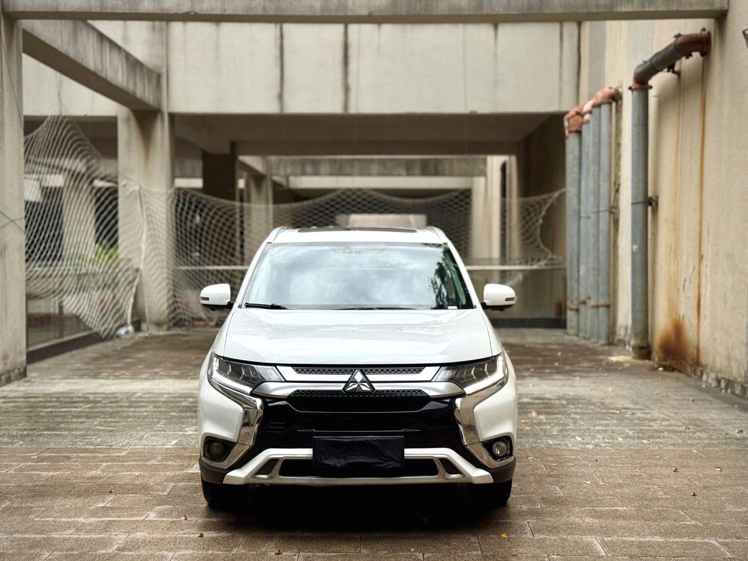 Mitsubishi 2021 Outlander 2.4 CVT 4WD 7-Seater