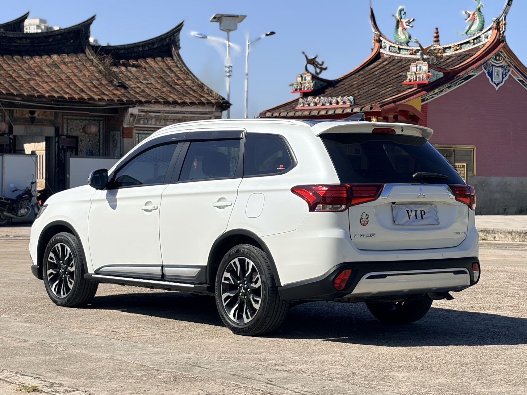 Mitsubishi 2019 Outlander 2.0 CVT 2WD 7-Seater