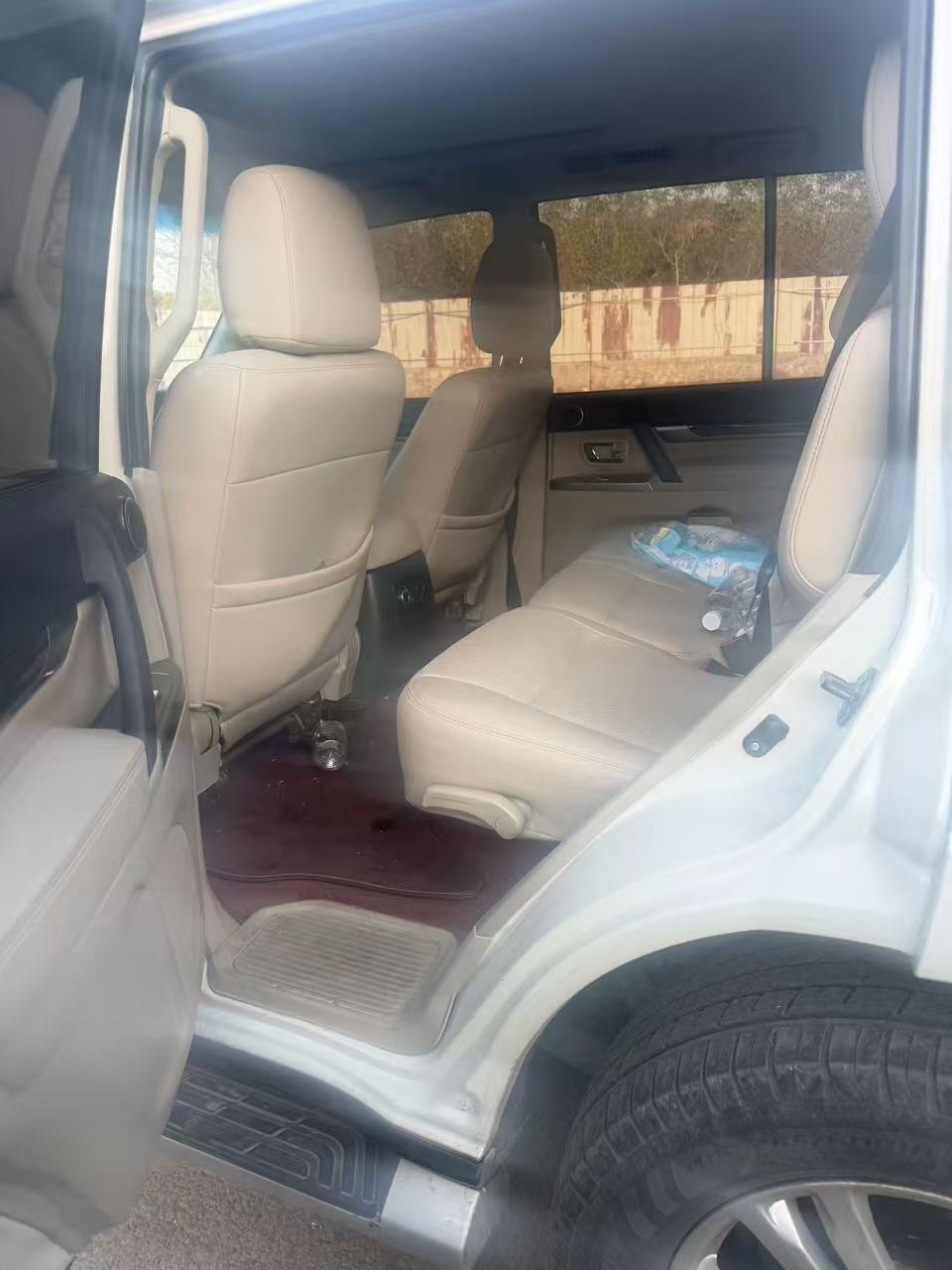 Mitsubishi Pajero 2018 Pajero 3.8 GLS Sunroof Single Differential