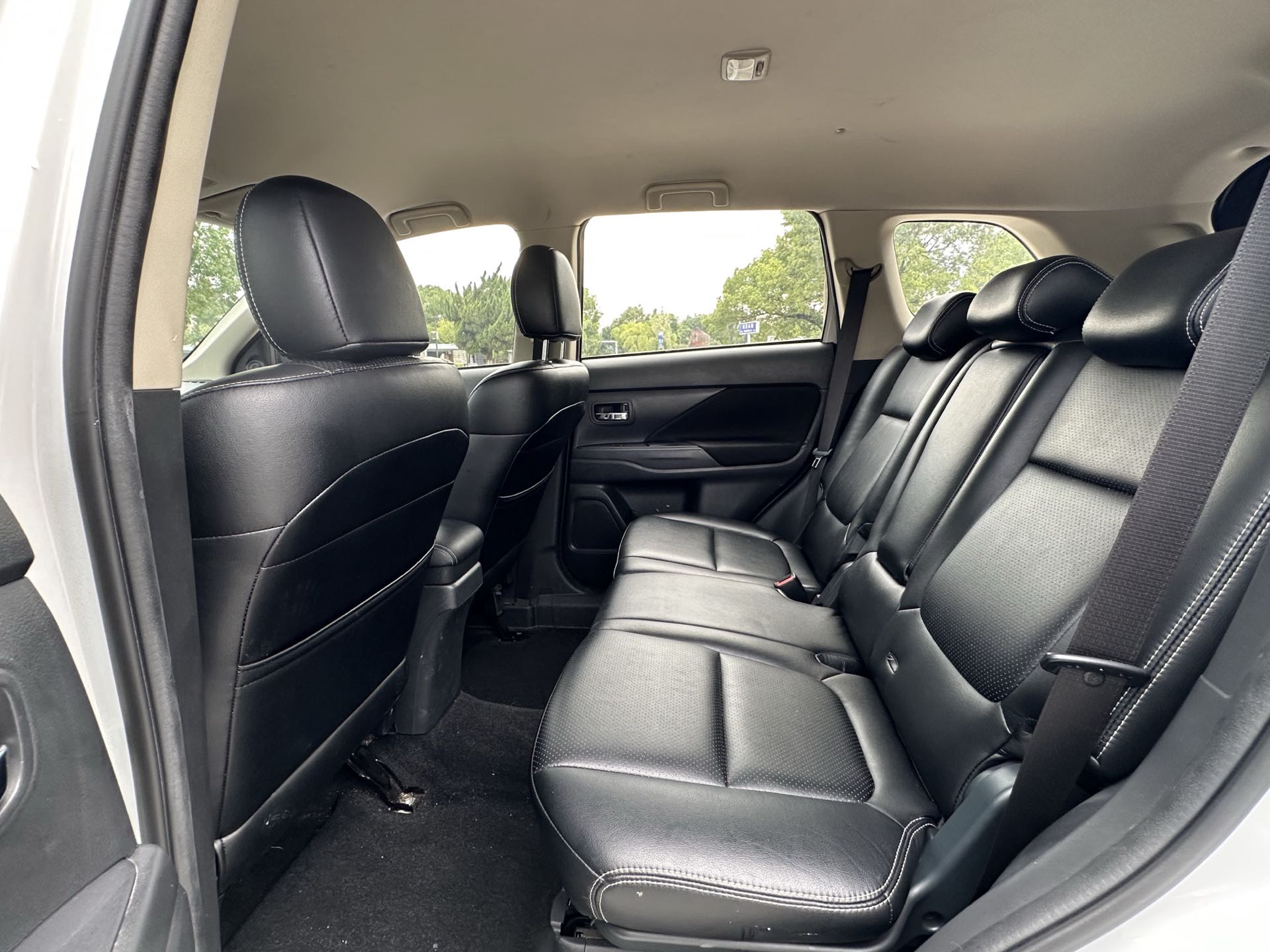 Mitsubishi 2020 Outlander 2.0 CVT 2WD 5-Seater