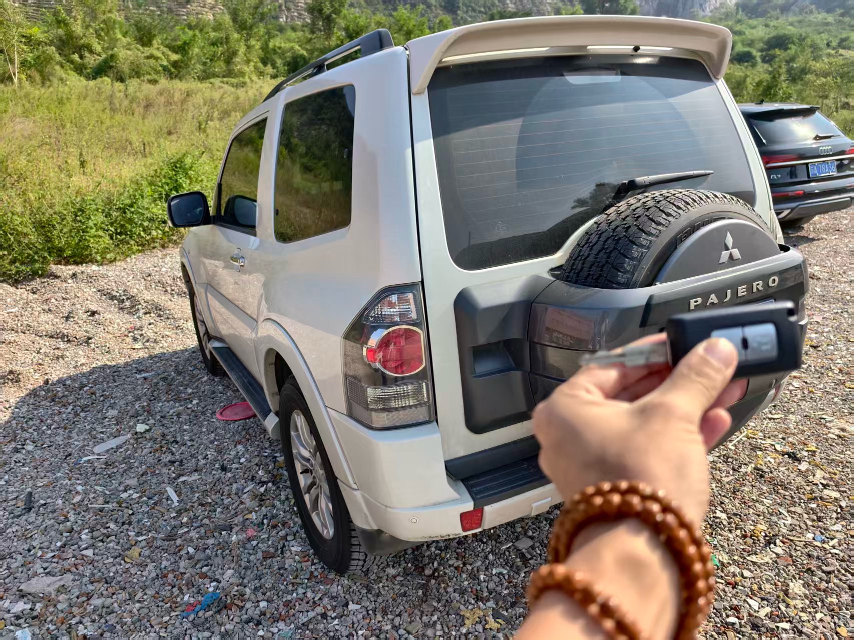 Mitsubishi Pajero 2018 Pajero 3.8 GLS Sunroof Dual Differential Lock