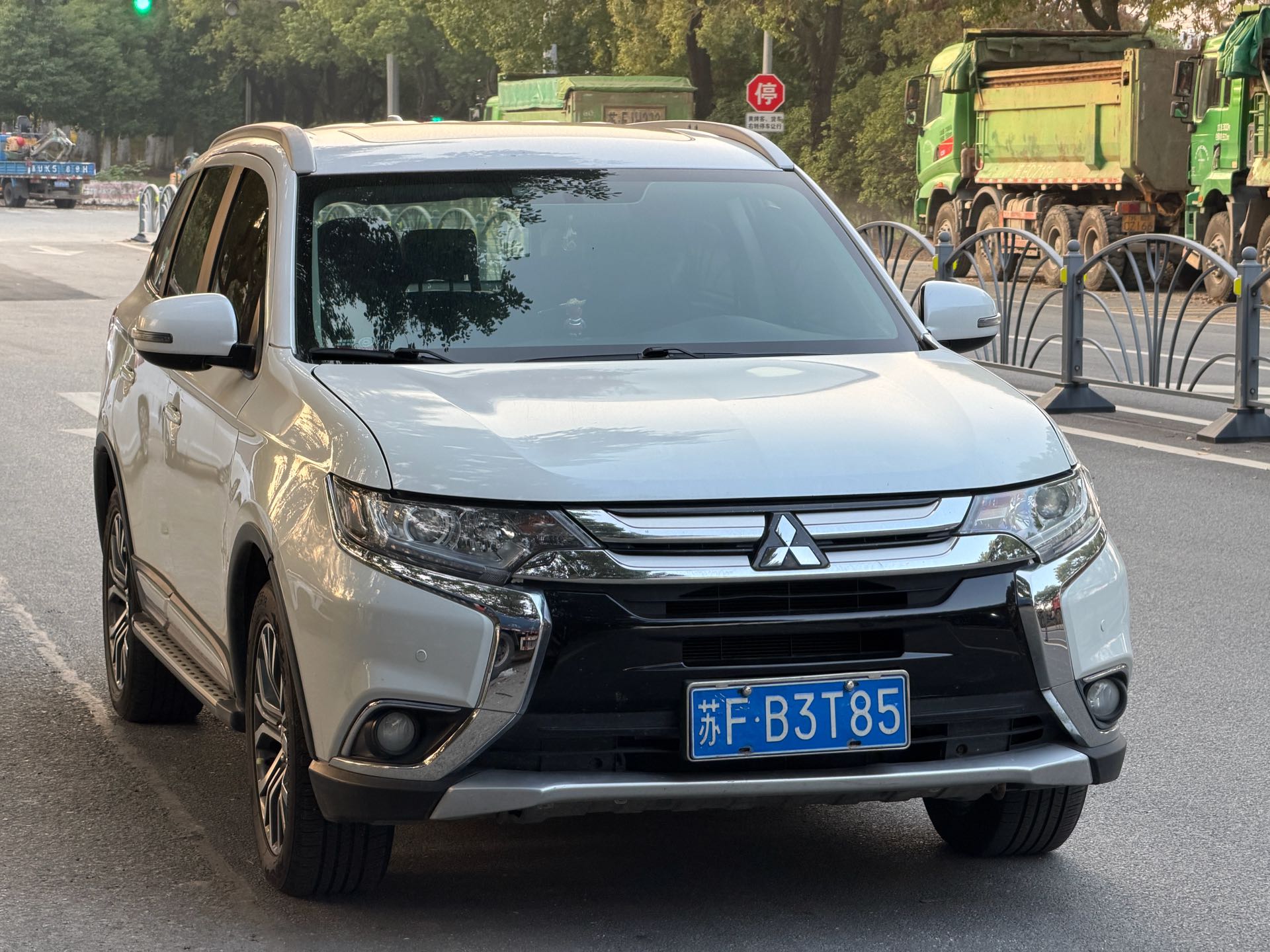 Mitsubishi Outlander 2018 2.0 CVT 2WD Glory 5-Seater