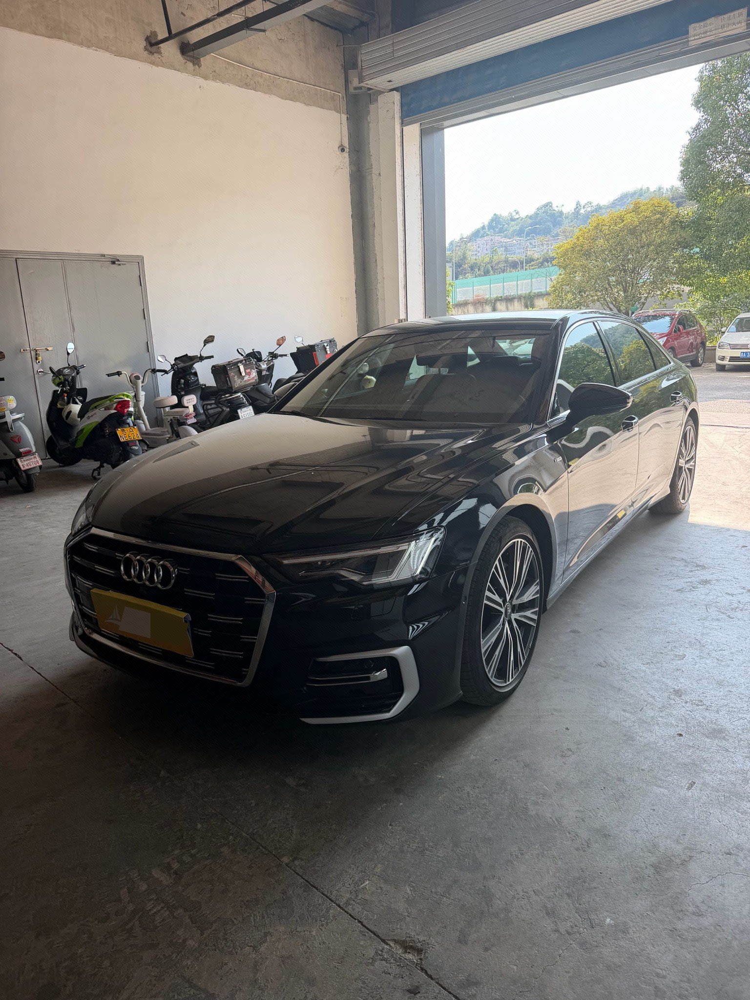 Audi A6L 2023 2.0TFSI 45TFSI Premium Elegant