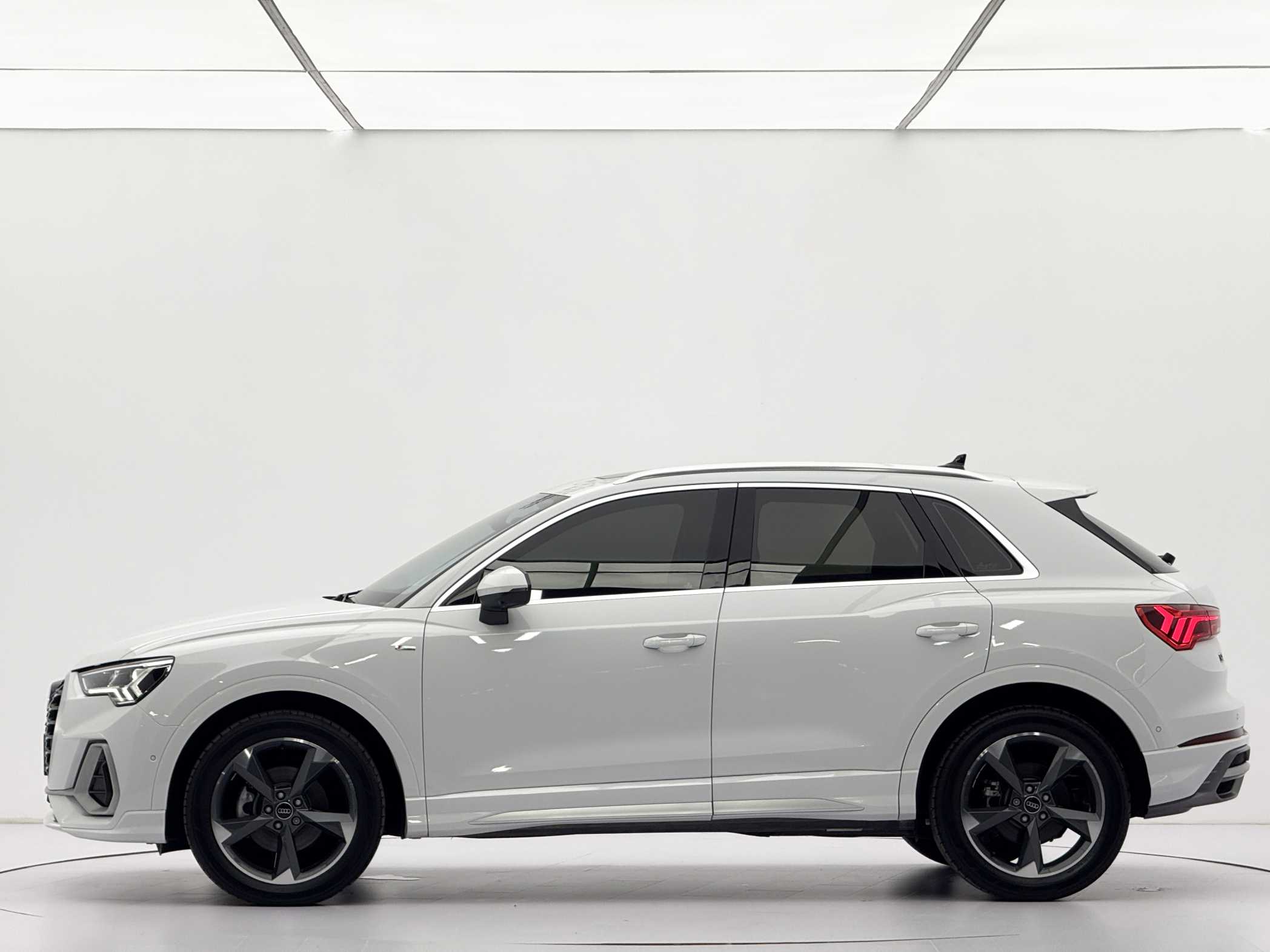 Audi 2022 Q3 35 TFSI