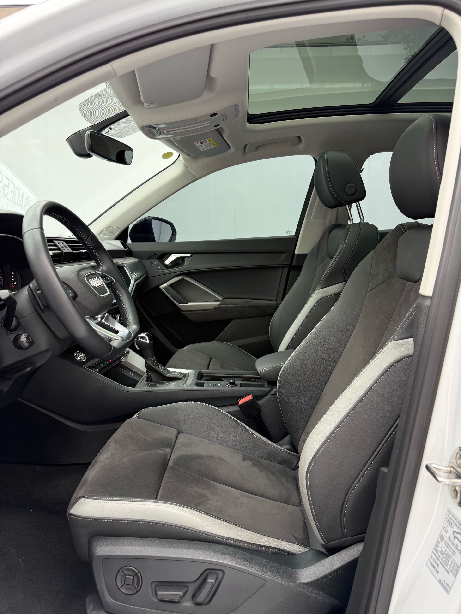 Audi 2022 Q3 35 TFSI