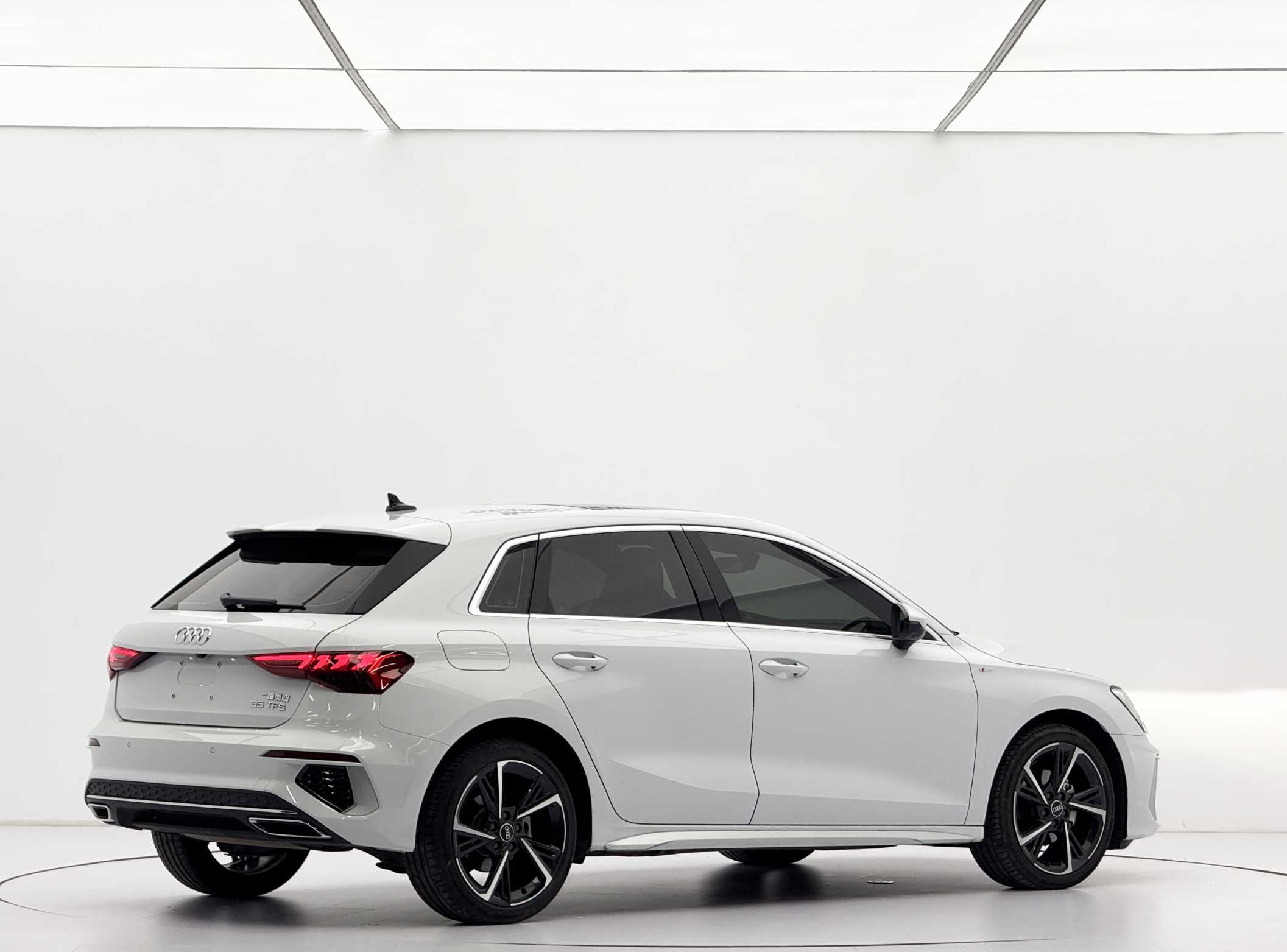 Audi A3 Sportback 2023 35 TFSI 1.4TFSI Fashion Sporty