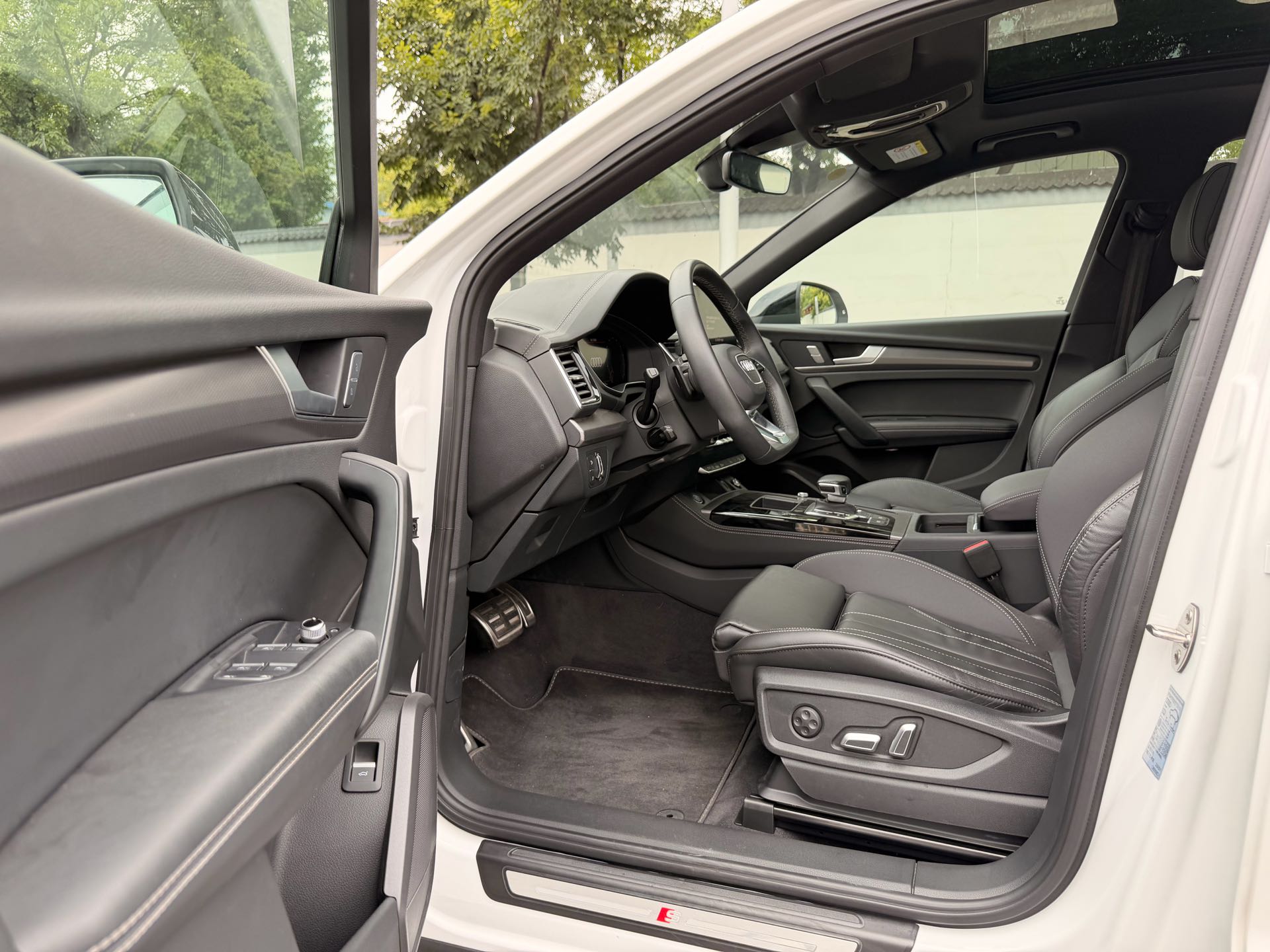 Audi 2024 Q5L 2.0TFSI 40TFSI Luxury Dynamic