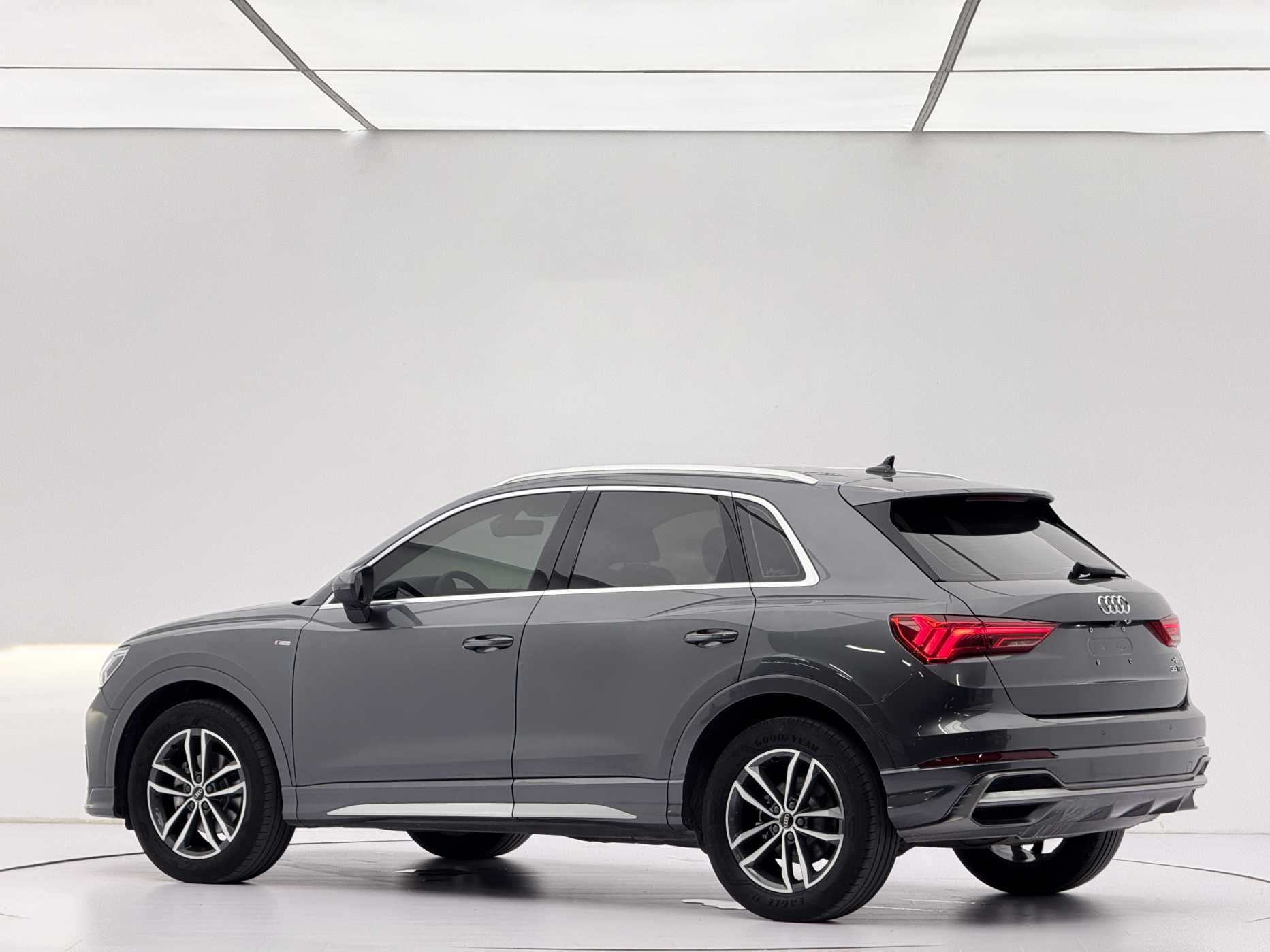 Audi 2022 Q3 1.4TFSI 35TFSI Dynamic