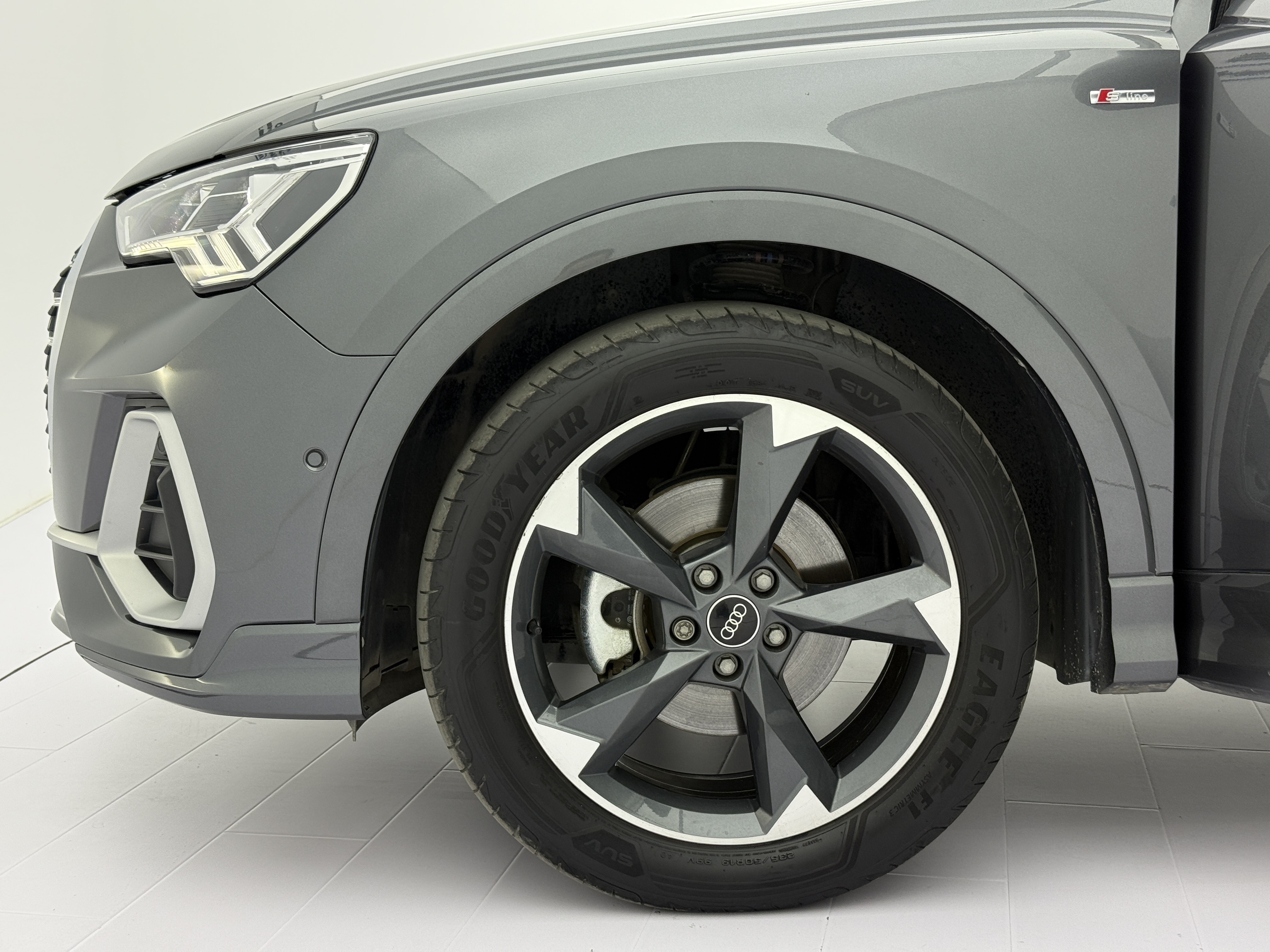 Audi 2022 Q3 35 TFSI