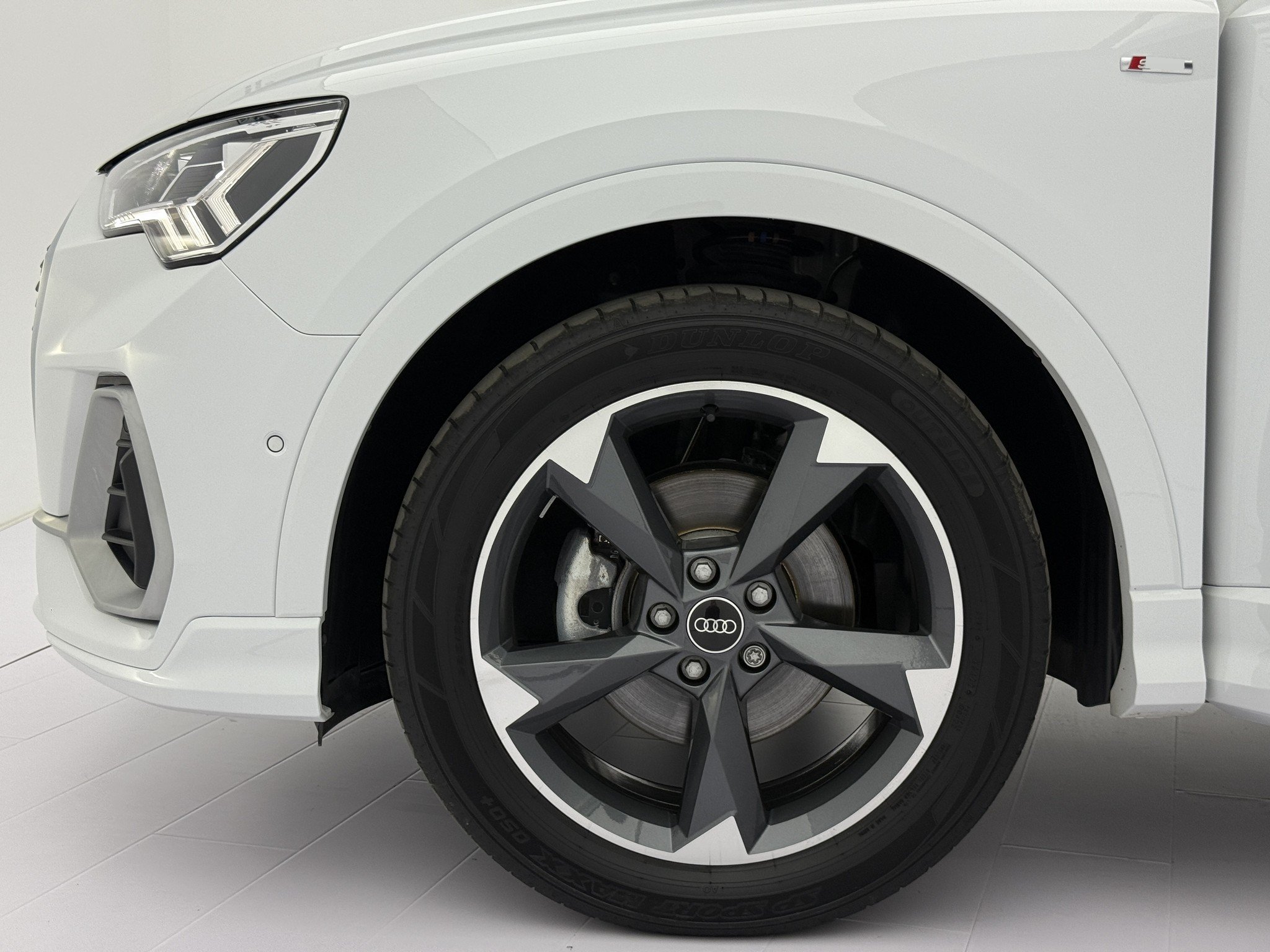 Audi 2022 Q3 35 TFSI