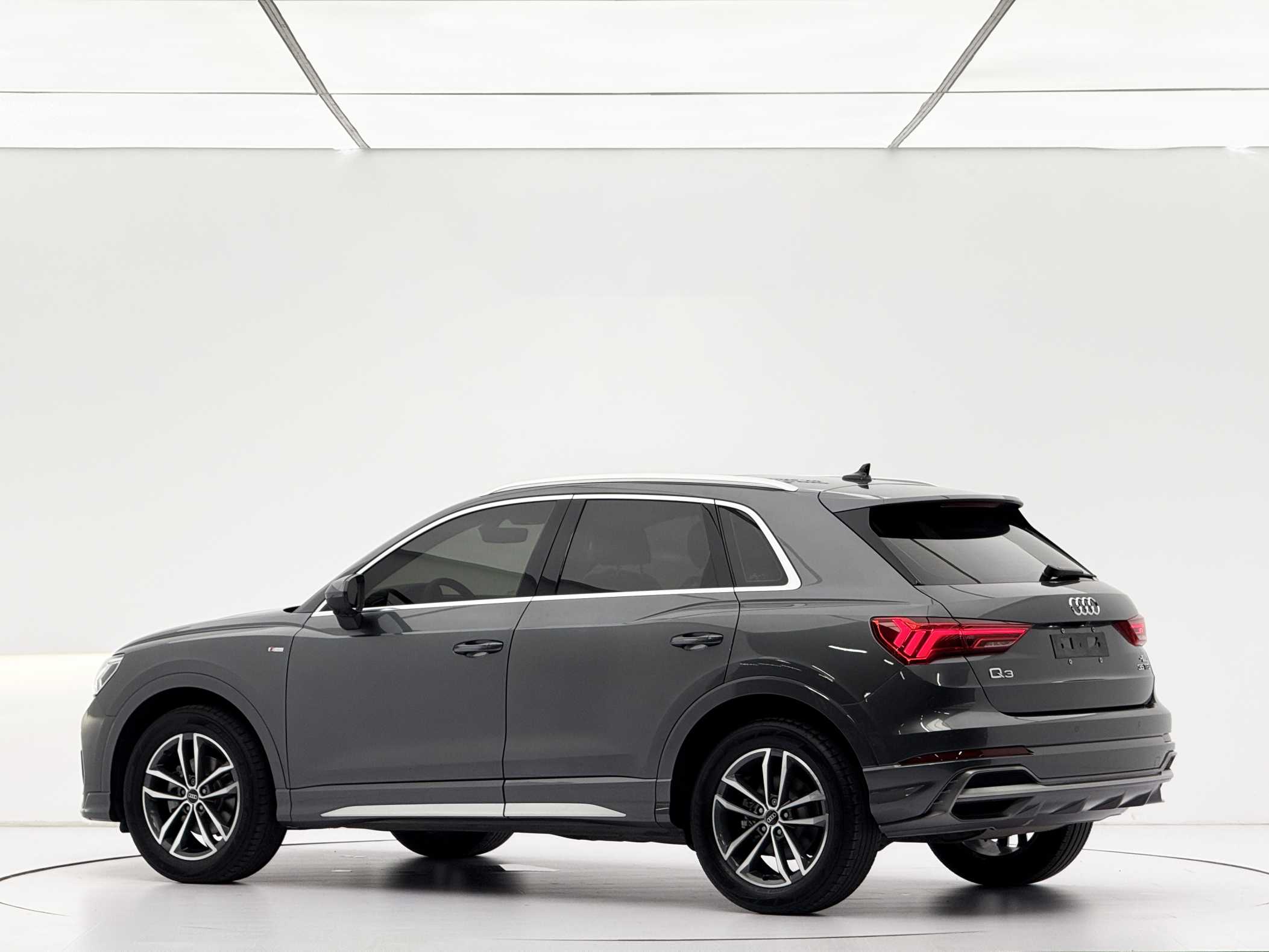 Audi 2022 Q3 1.4TFSI 35TFSI Dynamic