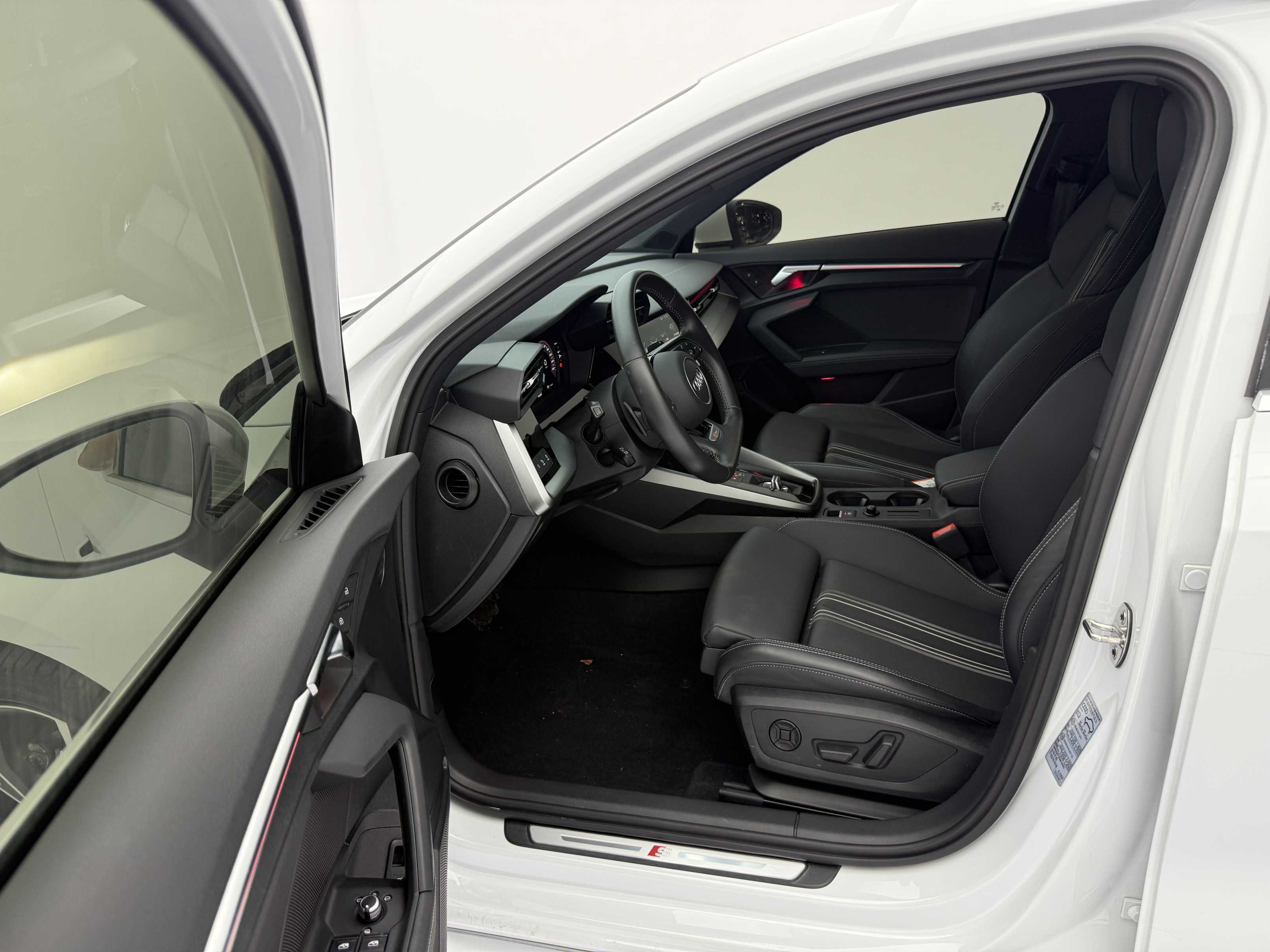 Audi A3L Limousine 2022 35 TFSI Luxury Sport
