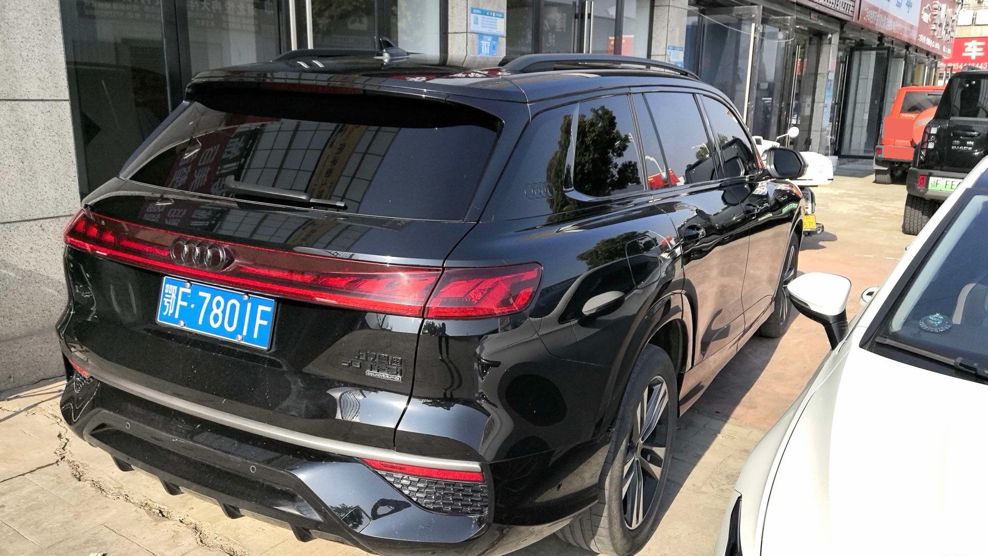 Audi 2023 Q6 2.5TFSI 50TFSI Quattro Black Knight Edition
