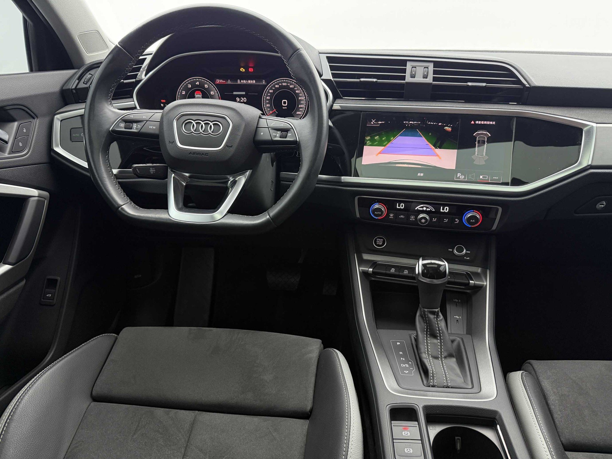 Audi 2022 Q3 35 TFSI