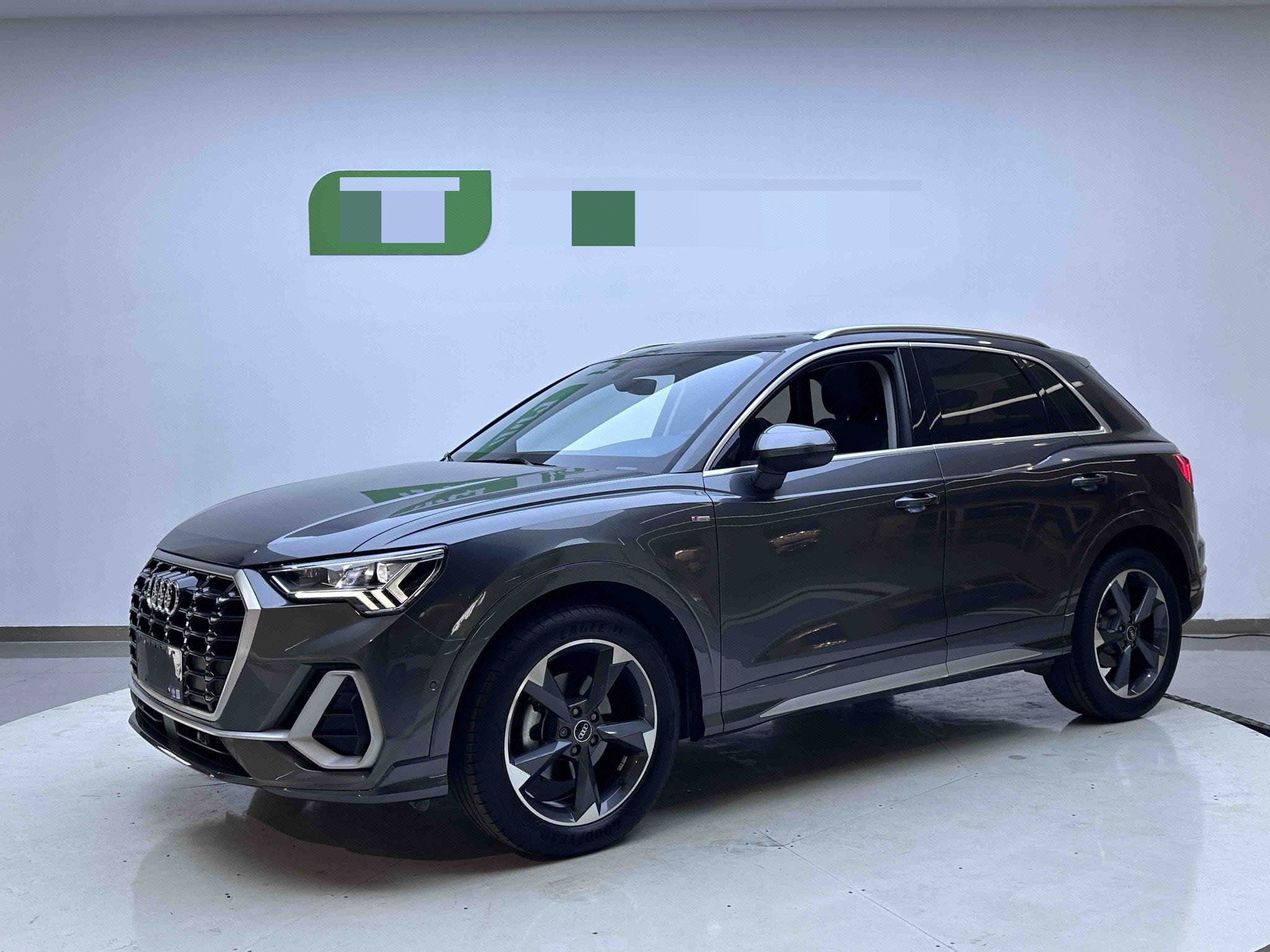 Audi 2022 Q3 35 TFSI