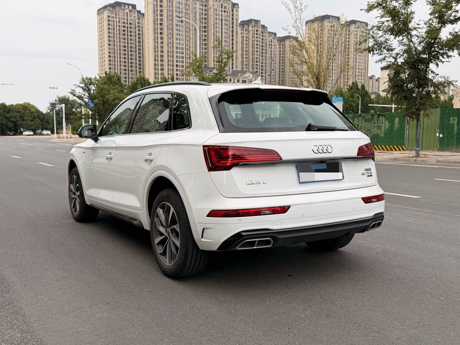 Audi 2024 Q5L 2.0TFSI 40TFSI Luxury Dynamic