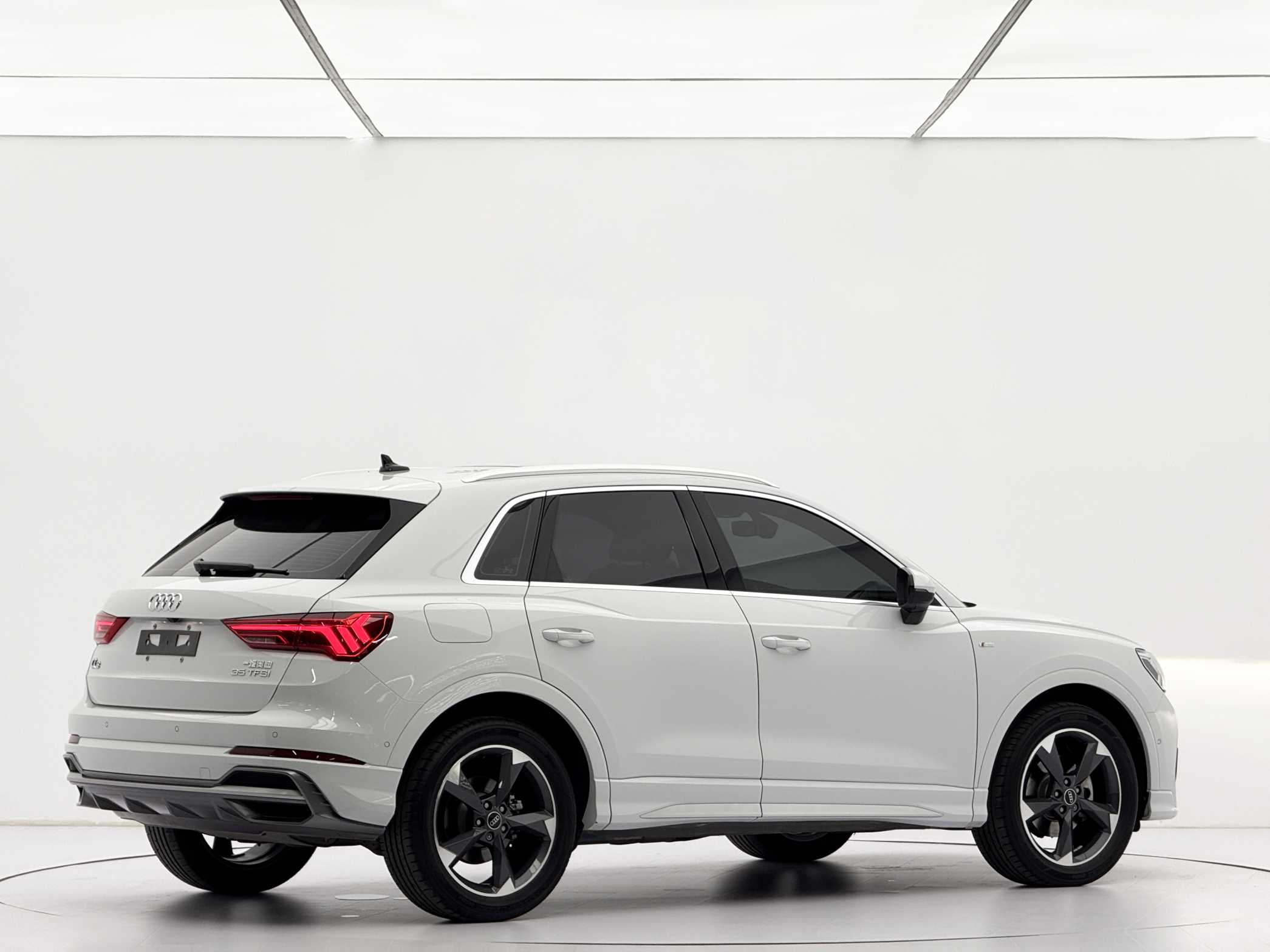 Audi 2023 Q3 1.4TFSI 35TFSI Fashion Dynamic