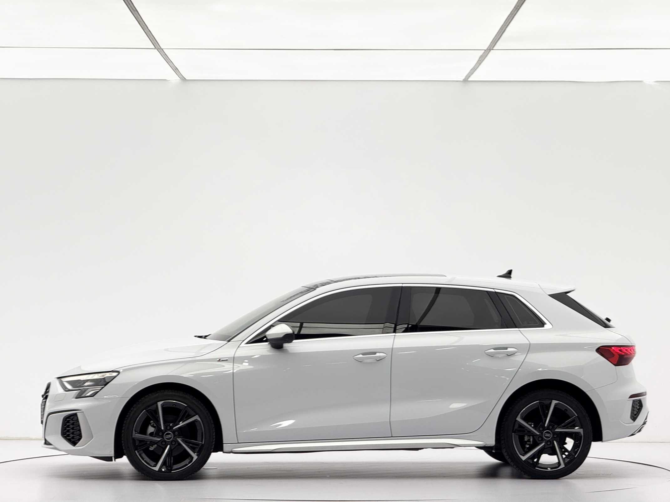 Audi A3 Sportback 2023 35 TFSI 1.4TFSI Fashion Sporty