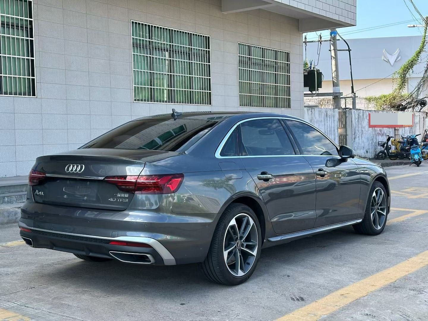 Audi 2023 A4L 2.0TFSI 40TFSI Fashion Dynamic