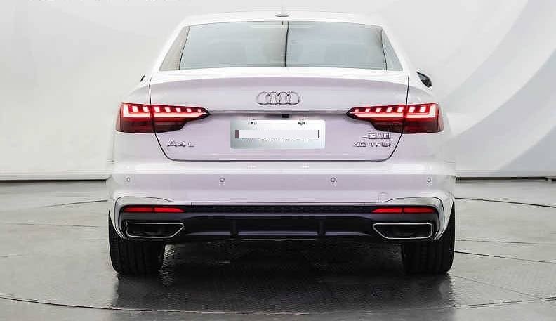 Audi 2022 A4L 2.0TFSI 40TFSI Fashion Dynamic