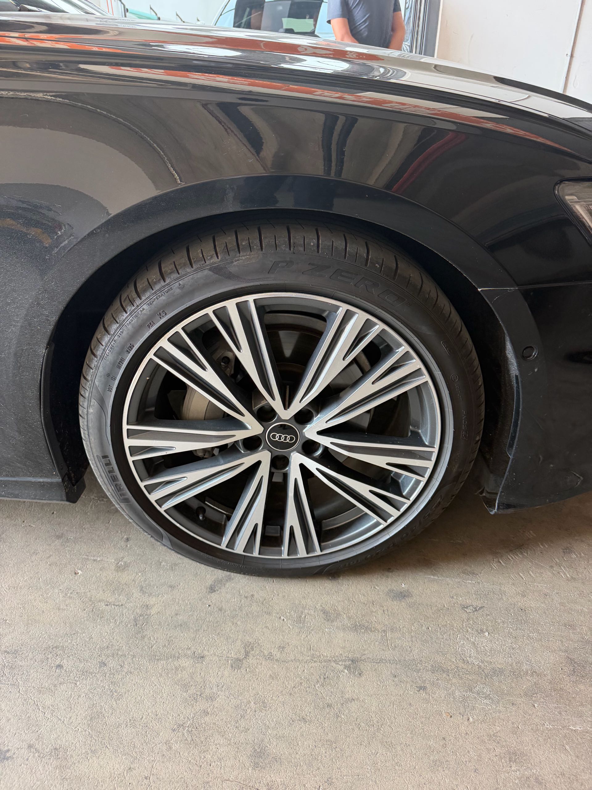 Audi A6L 2023 2.0TFSI 45TFSI Premium Elegant