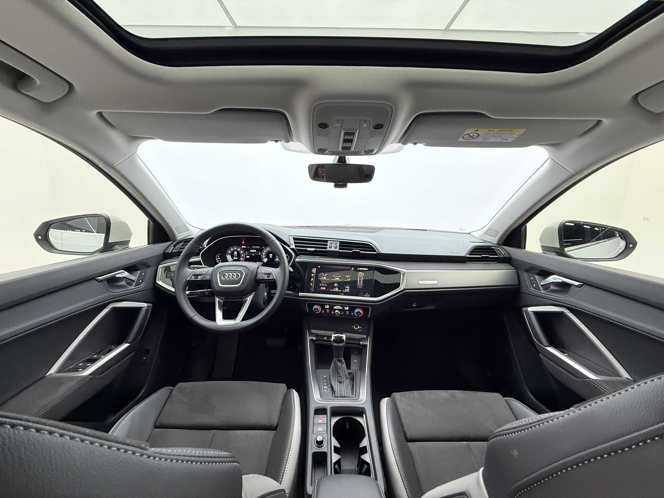 Audi 2023 Q3 1.4TFSI 35TFSI Advanced Dynamic