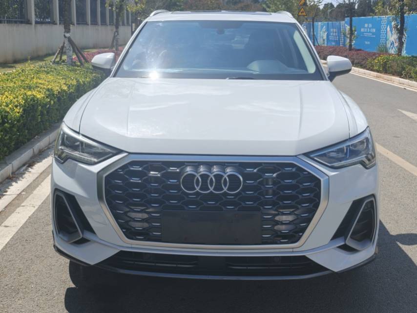 Audi 2021 Q3 1.4TFSI 35TFSI Fashion Elegant