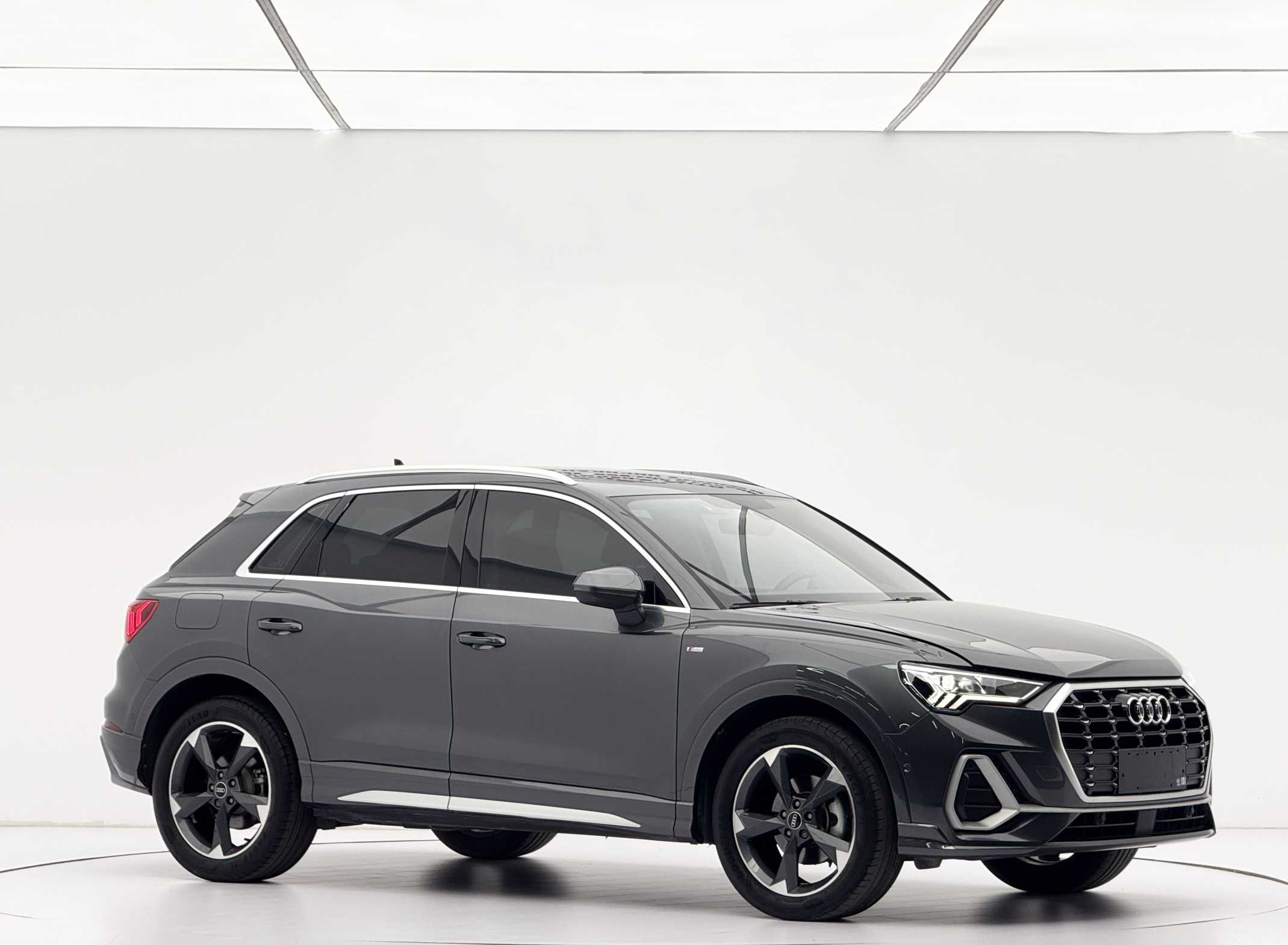 Audi 2022 Q3 35 TFSI