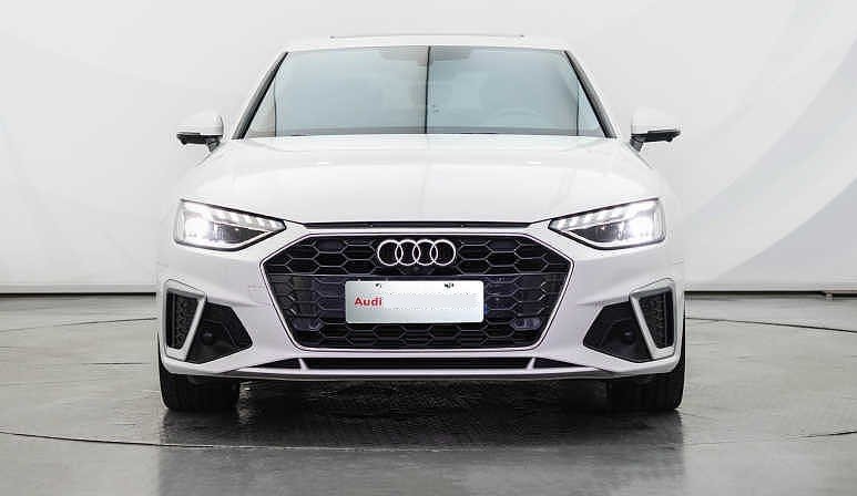 Audi 2022 A4L 2.0TFSI 40TFSI Fashion Dynamic