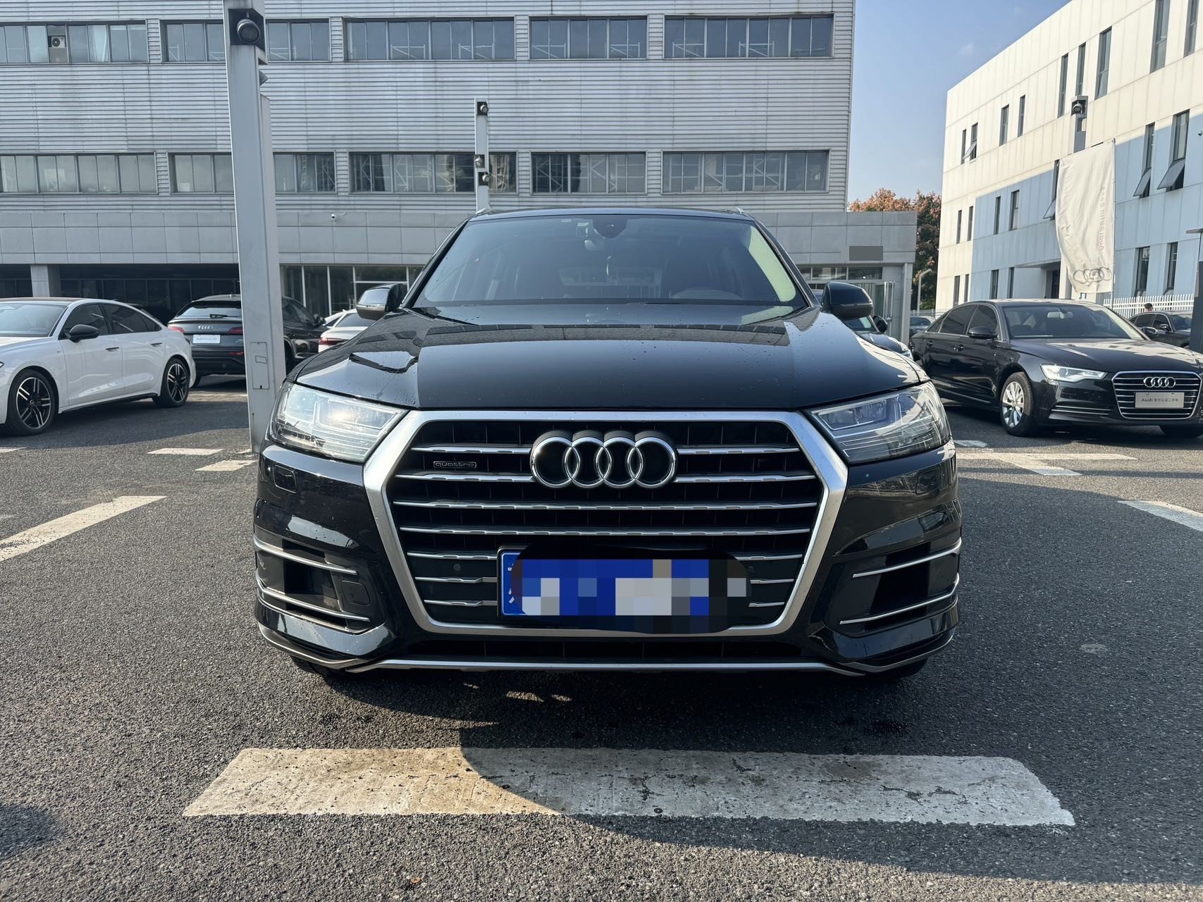 Audi Q7 2018 45 TFSI 3.0 TFSI Technik